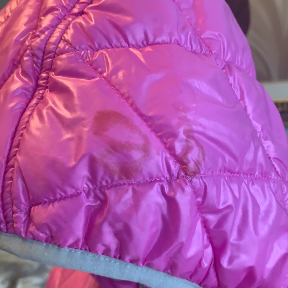 Light down packable jacket. - Picture 4 of 7